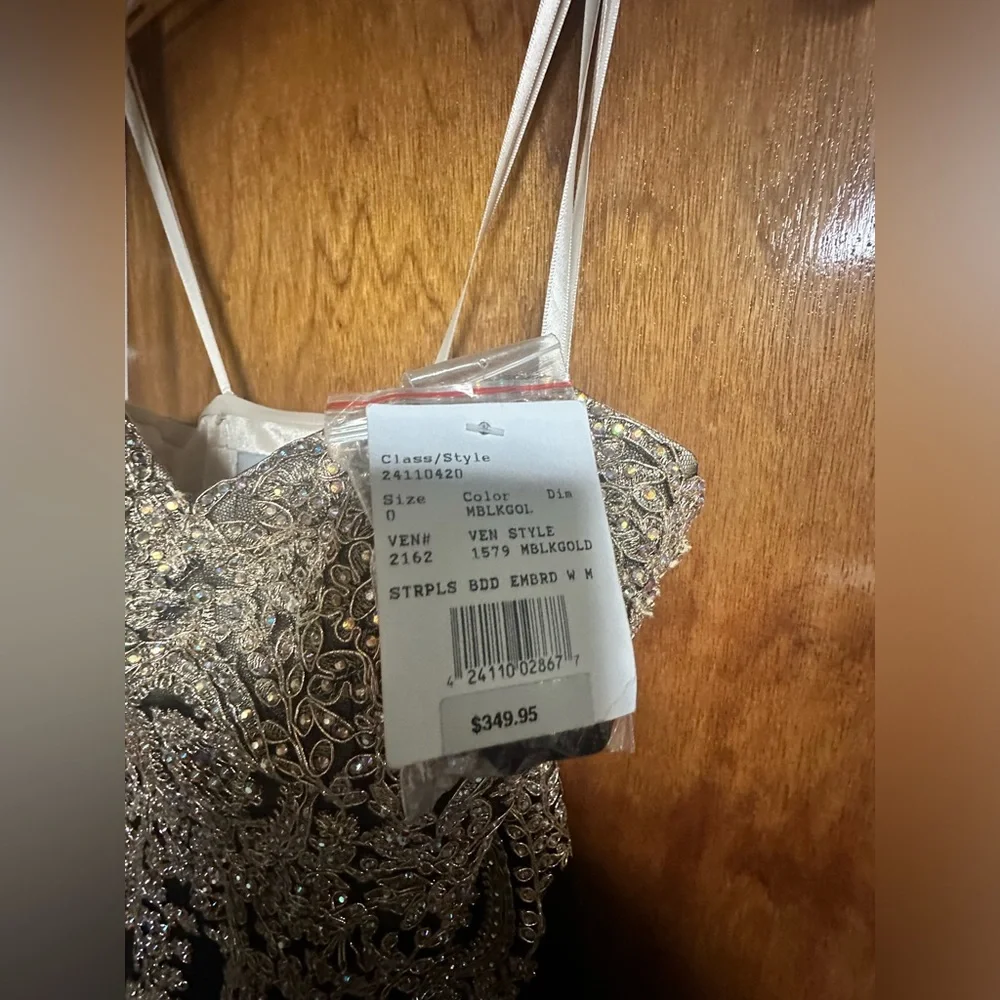 David’s Bridal Night Studio Embroidered Mermaid Gown Size 0 New wt Tags! - Picture 10 of 12